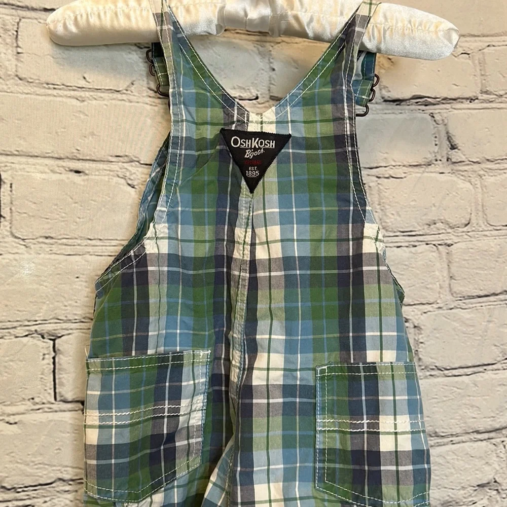 OshKosh B’Gosh Blue Green Plaid Short Overalls Boy’s Size 18 Months